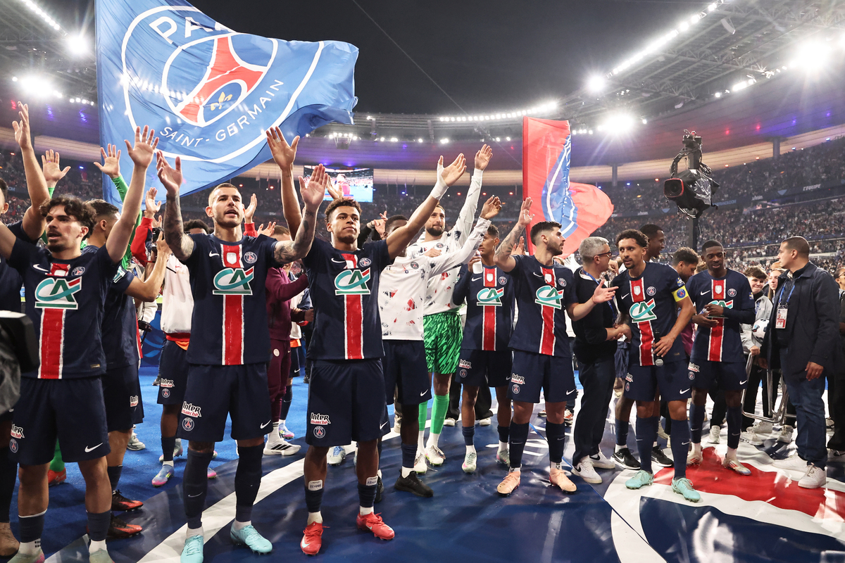 亚洲足球俱乐部努力拼搏在国际舞台上