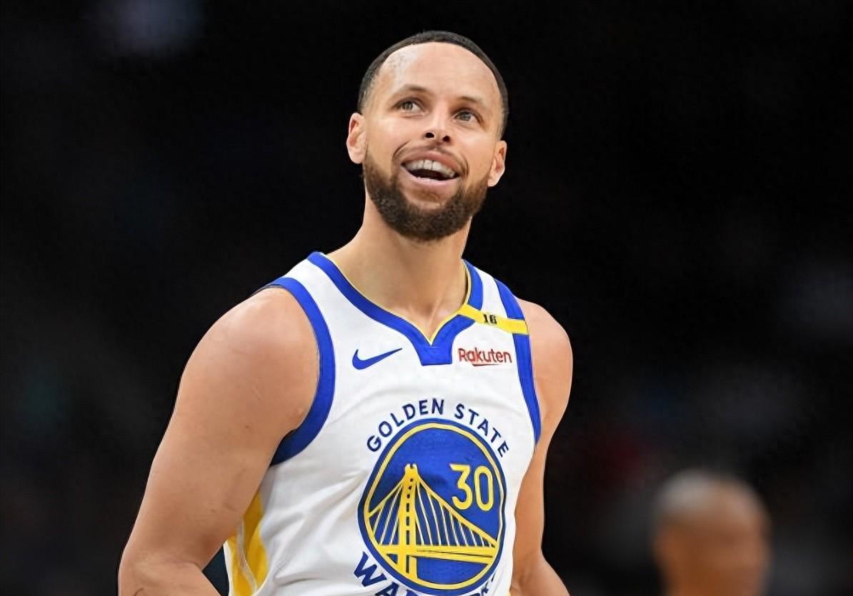 勇士大胜篮网，取得关键胜利