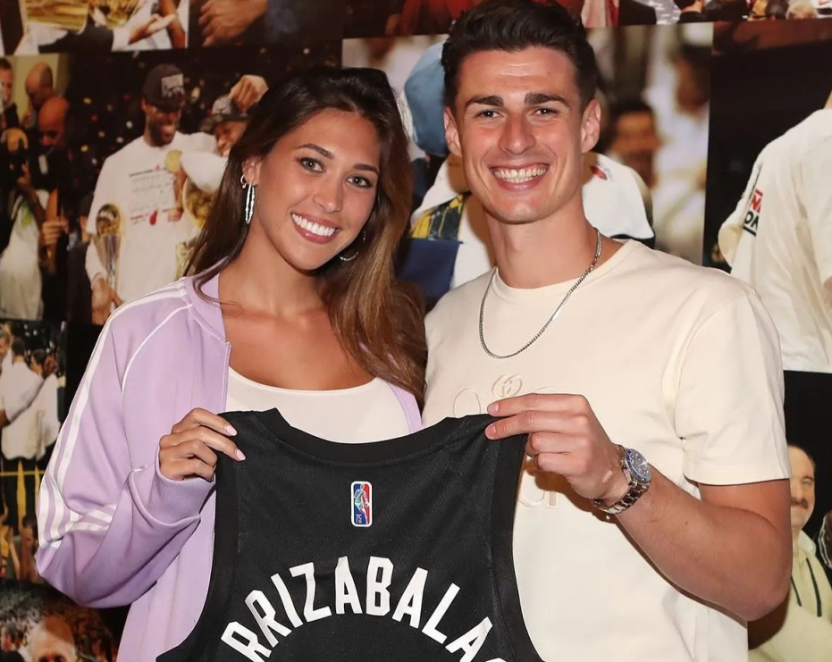 热火球员在比赛后发表感言感谢球迷支持