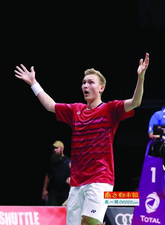 关于马来西亚队力克日本队，安赛龙扛起全队的信息