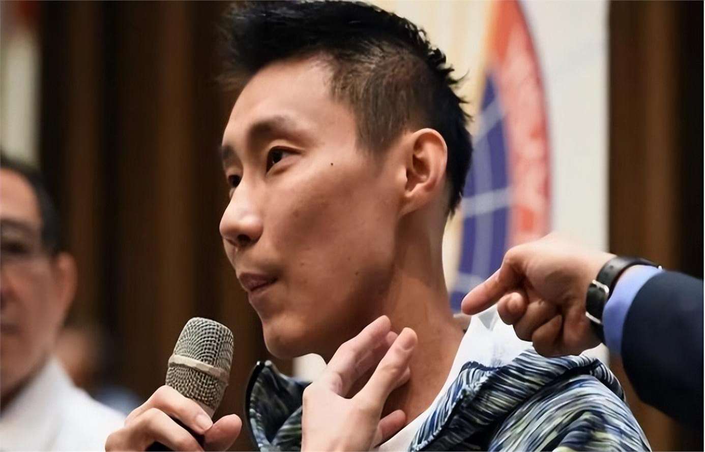 包含印度羽毛球队爆冷马来西亚羽毛球队，李宗伟关键制胜的词条