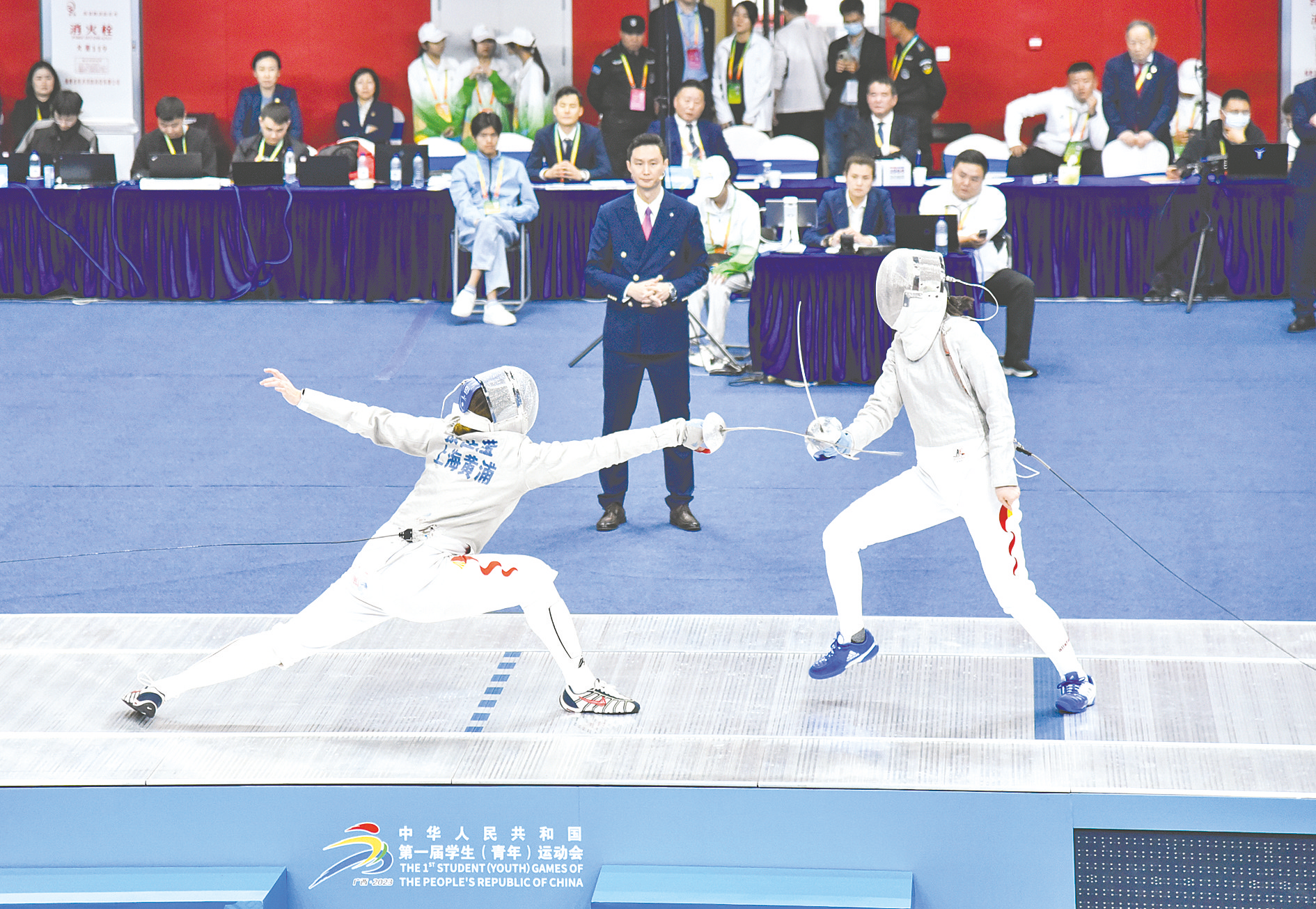 关于扇动人心!击剑比赛中选手的华丽剑法的信息 关于扇动人心!击剑比赛中选手的华丽剑法的信息